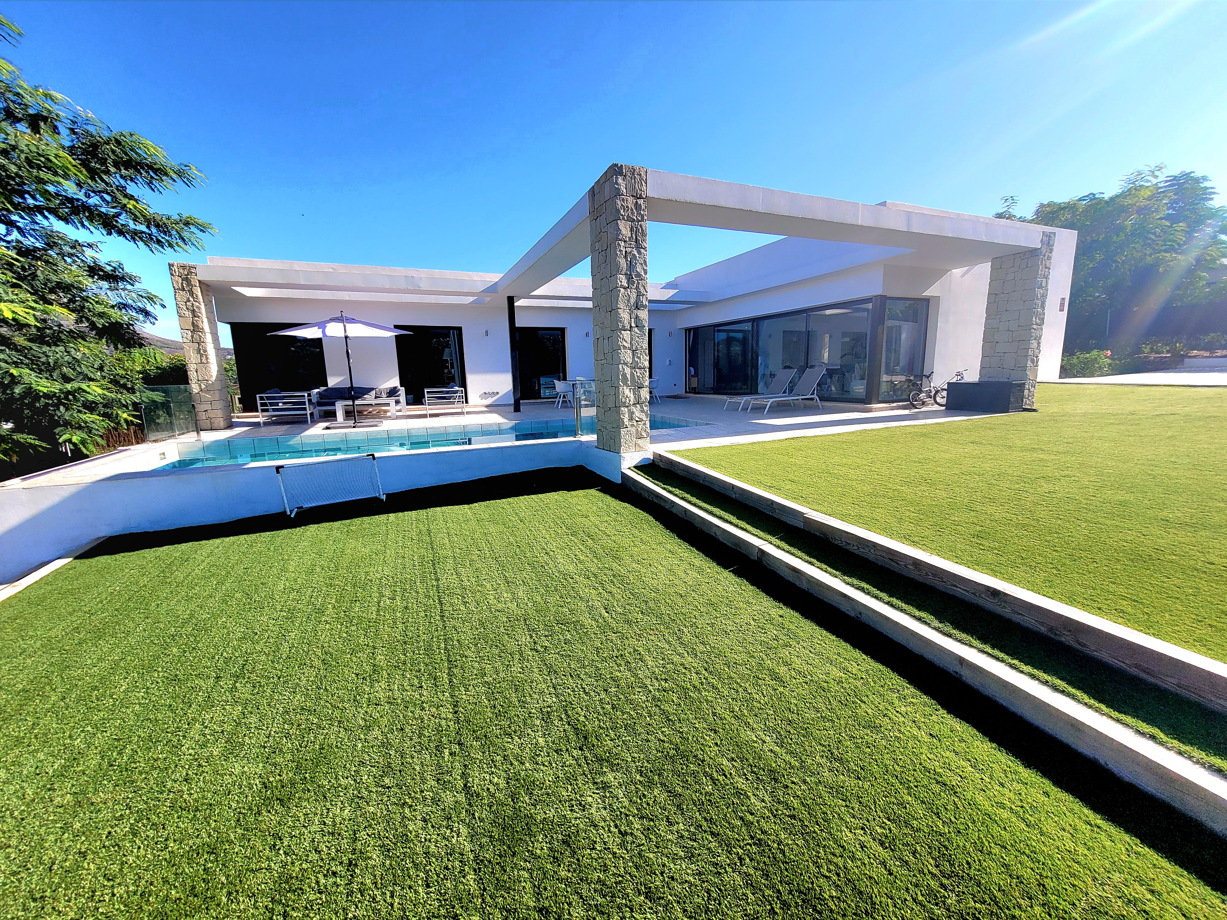 Luxury villa with 5 bedrooms and private pool